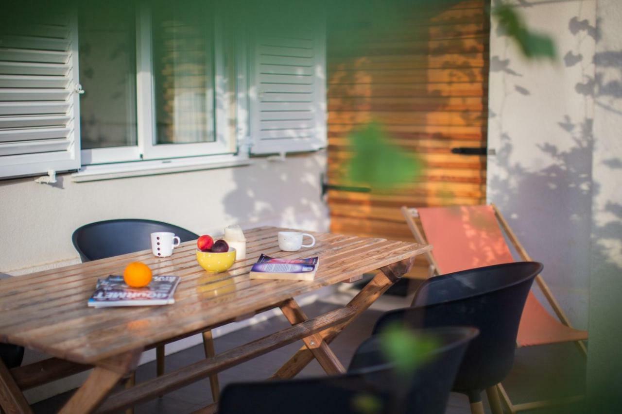 Komiža Apartments Zambarlin מראה חיצוני תמונה